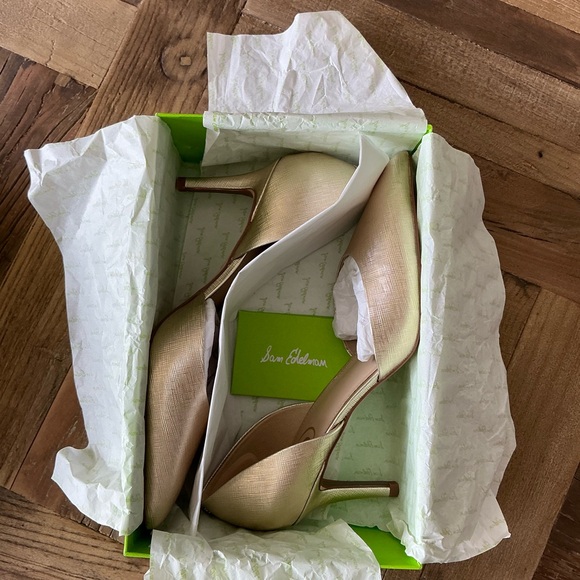 Sam Edelman NWT Viv Gold Pump Size 10 - Picture 3 of 7